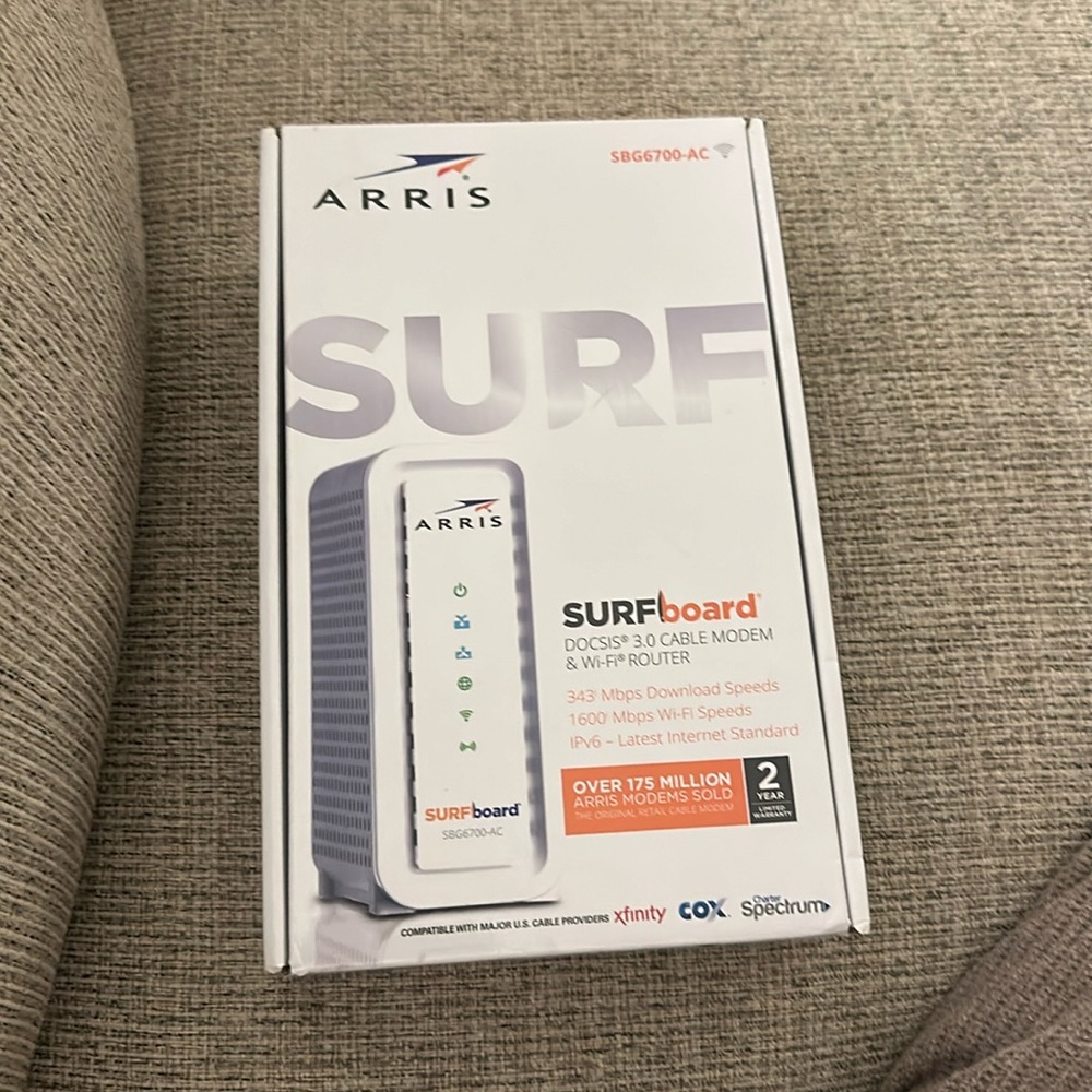 ARRIS SURFboard DOCSIS 3.0 Cable Modem & Wi-Fi Router
